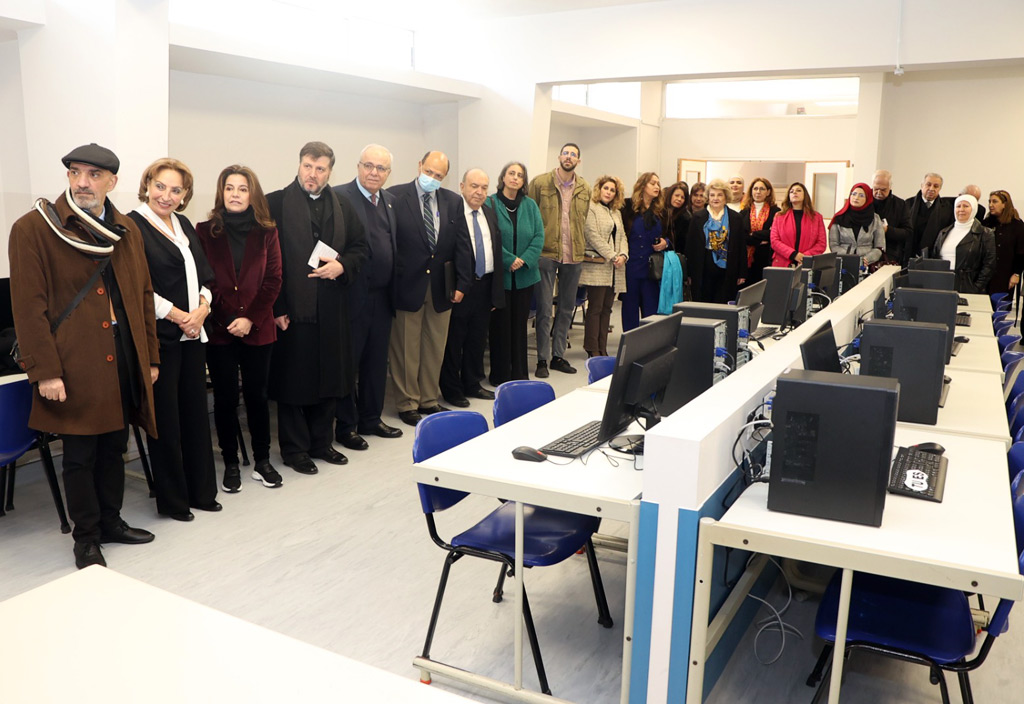 February 2023 | Opening the science and computing labs at the Lycée Khadija